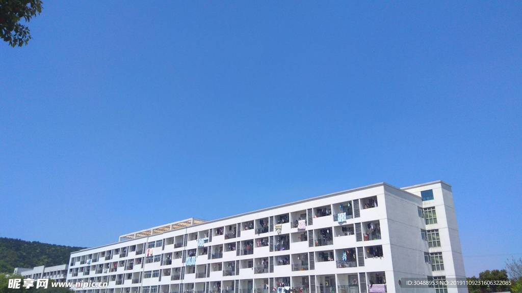 盛夏青空