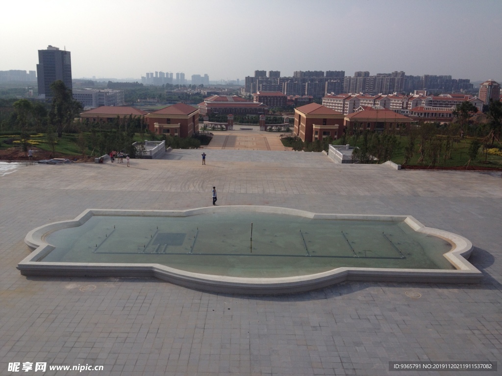 云南大學(xué)
