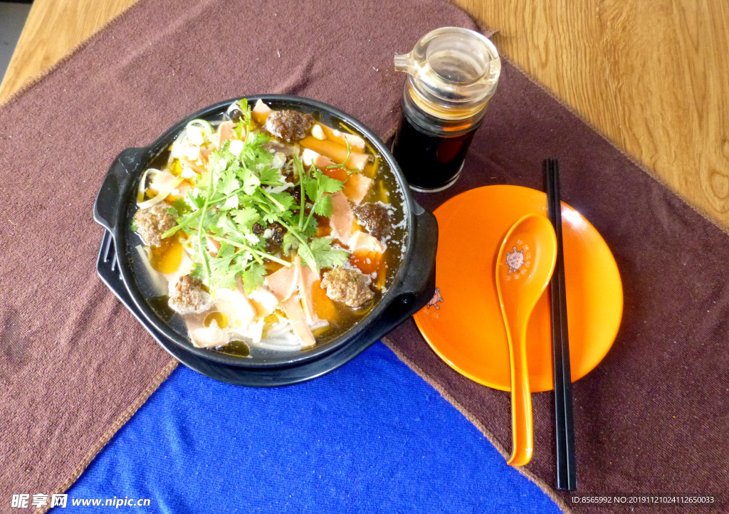 豆皮瘦肉砂鍋