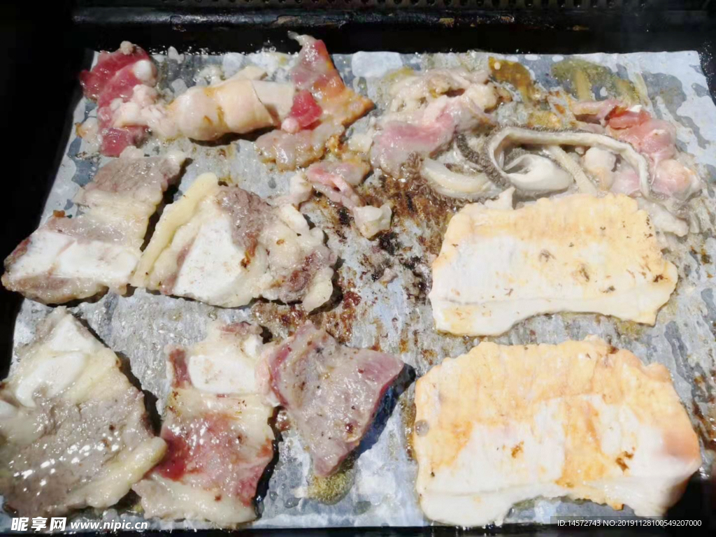 金太郎自助餐烤肉摄影图