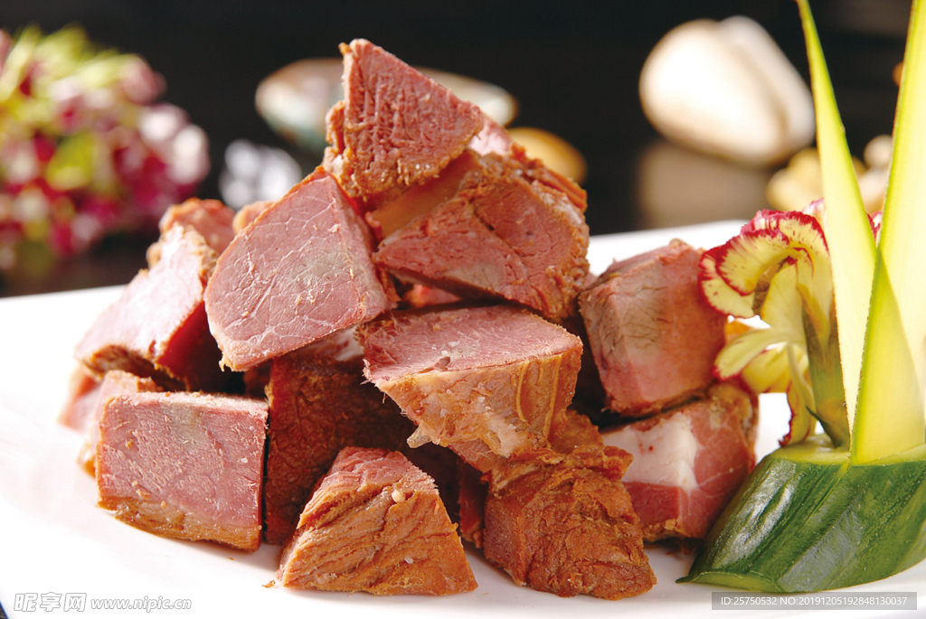大塊牛肉
