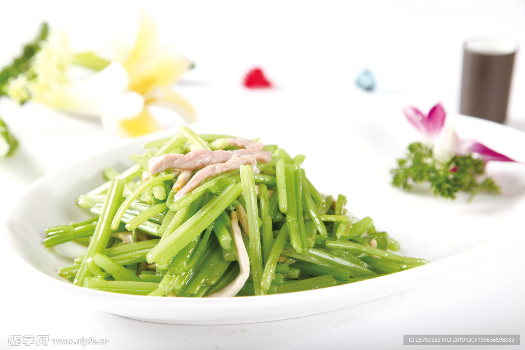 三絲本芹