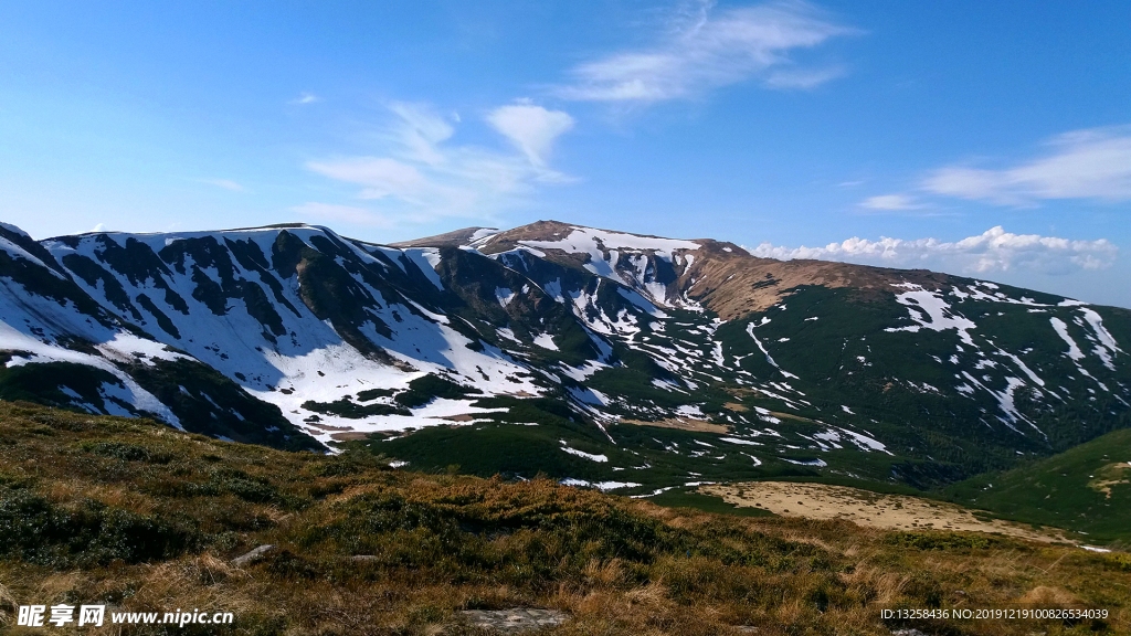 雪山天空云彩背景風景