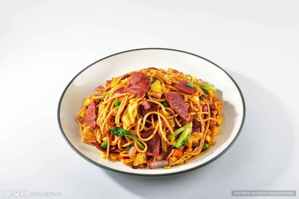 五香牛肉炒面