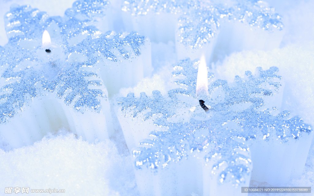 冬季大雪冰晶矢量背景
