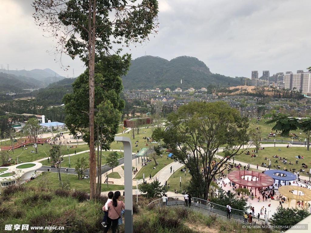 公園 人 山