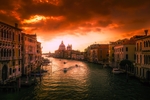 黄昏下的威尼斯水城