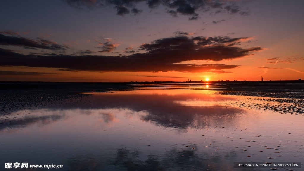 河水夕陽天空云彩風景