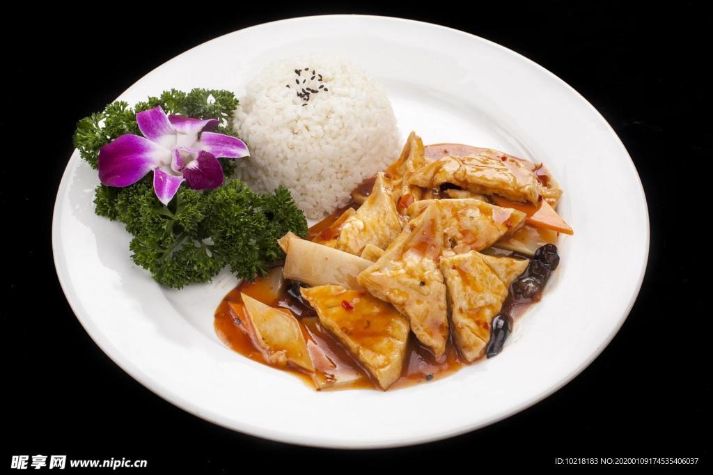 家常豆腐飯