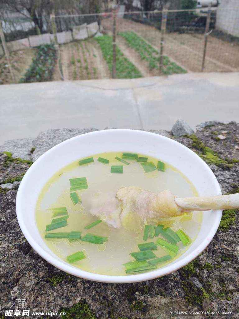 雞腿湯