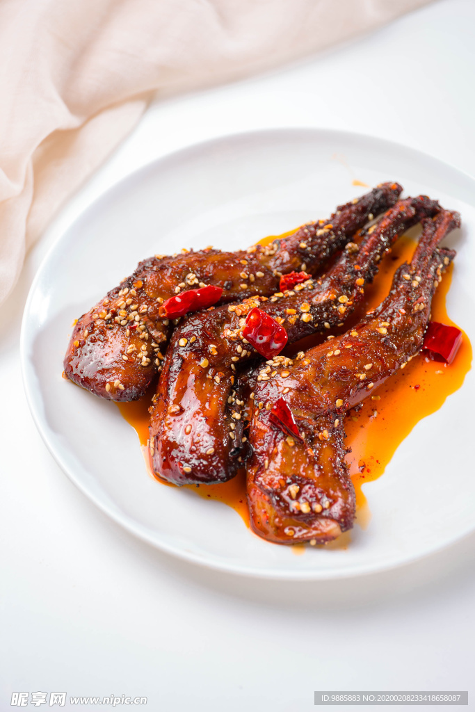 麻辣兔腿
