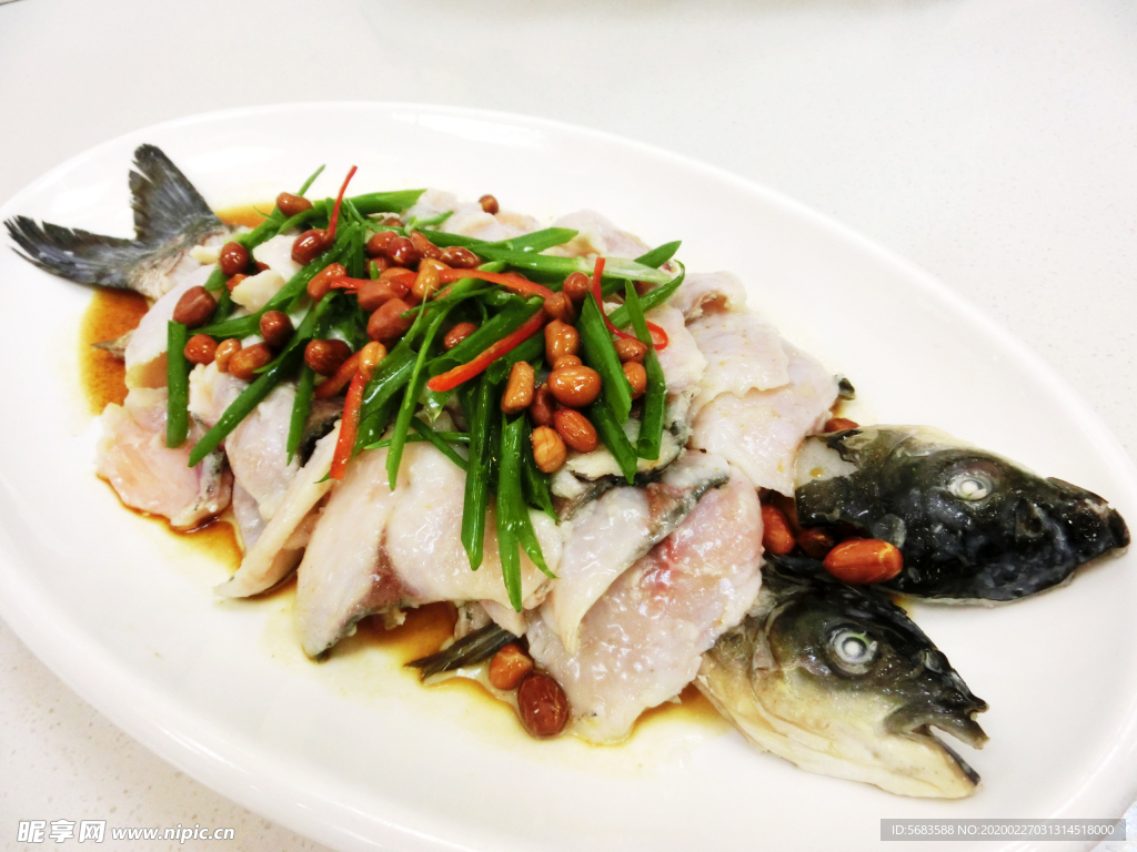 特色蔥香魚