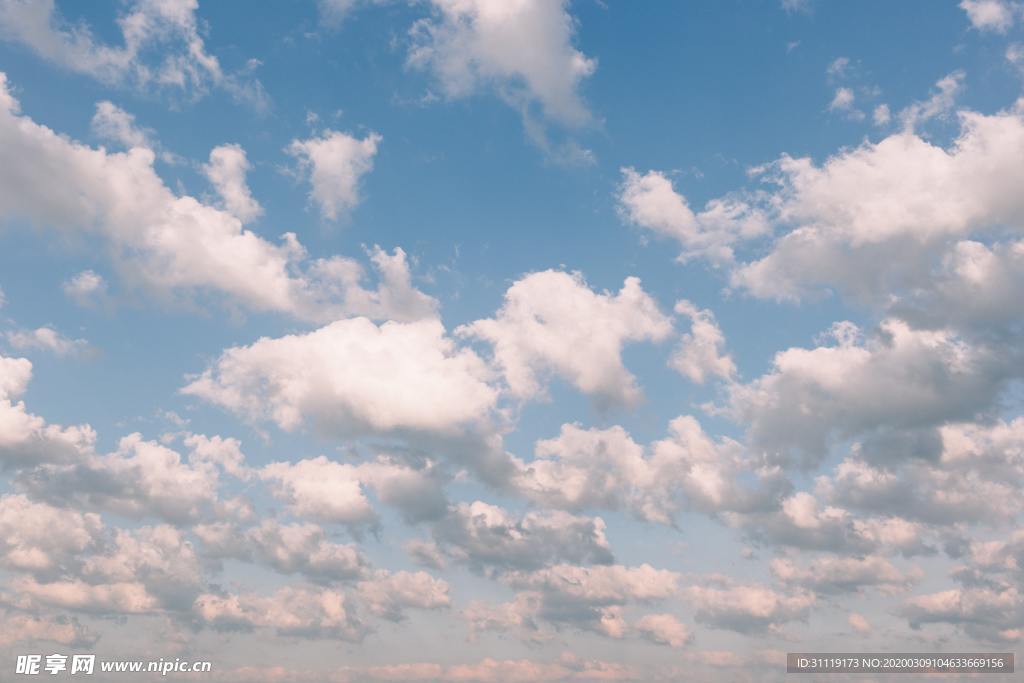 天空 白云