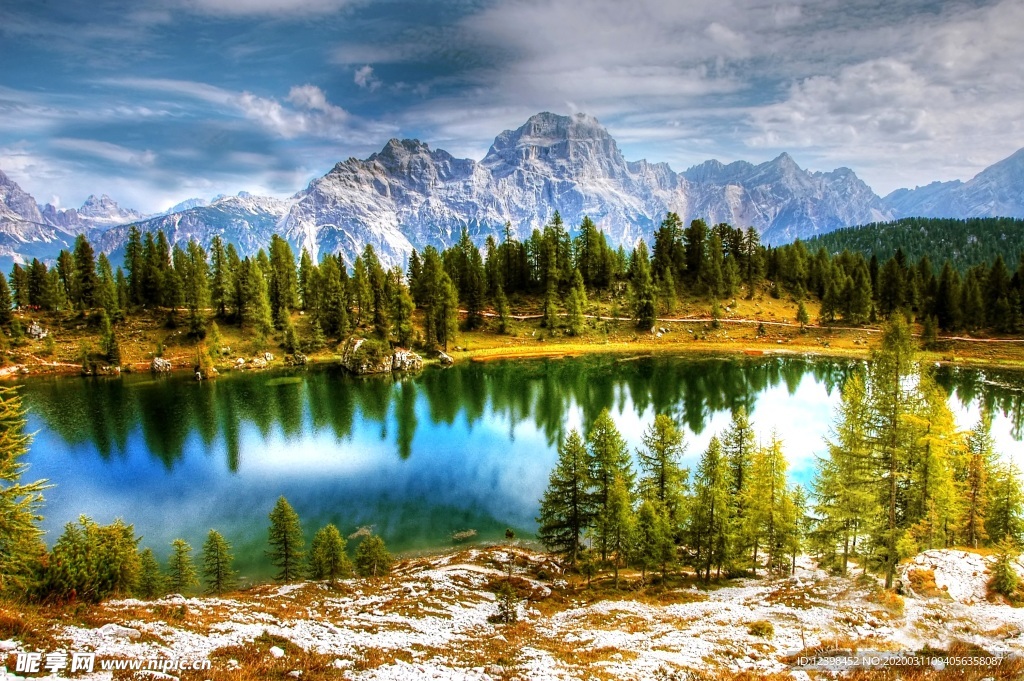 風(fēng)景秀麗的山水美景