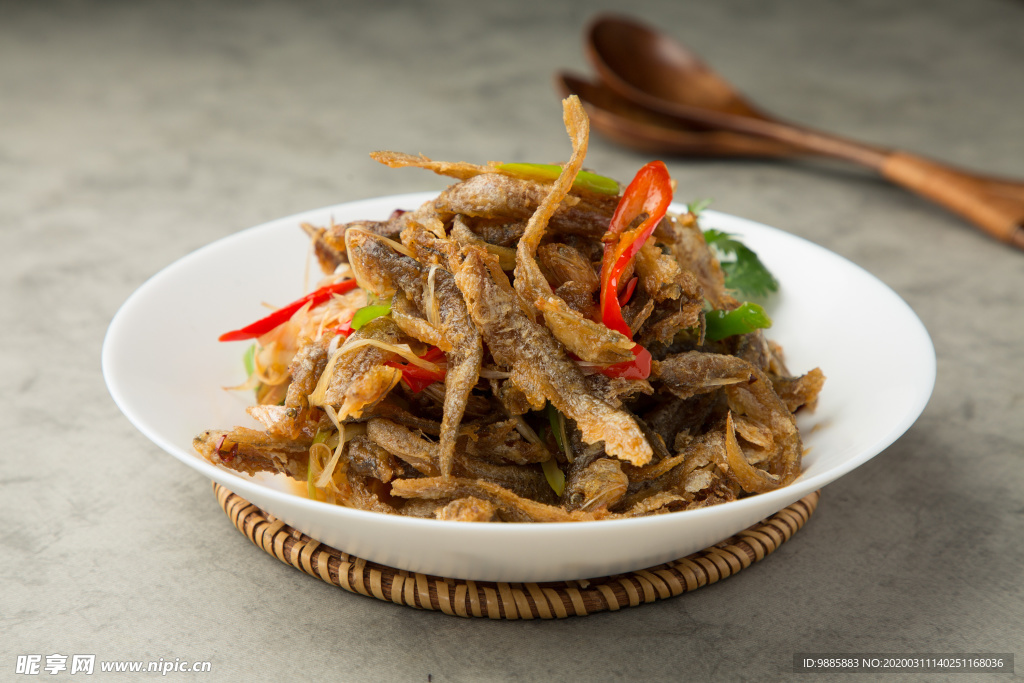 炸小魚