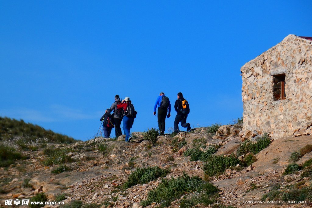 避難所 徒步旅行者 山 徒步旅