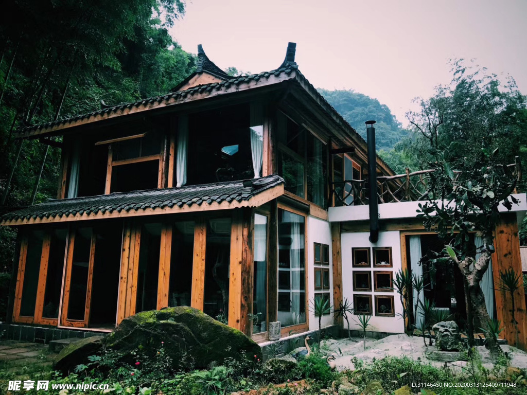 山中秘境