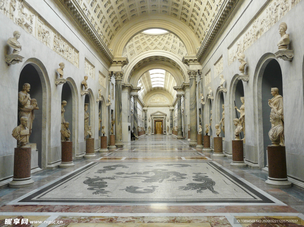 宫殿长廊