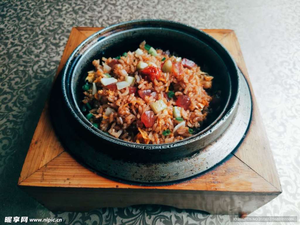 石鍋臘肉飯
