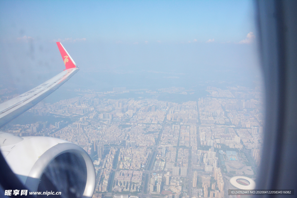 飞机 俯视城市