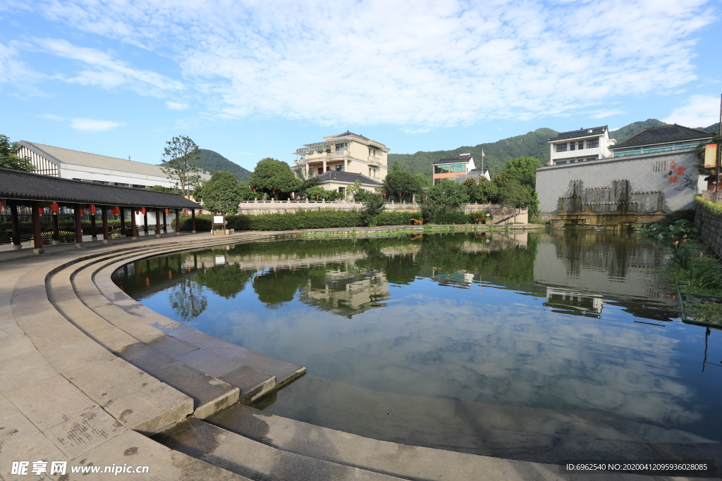 棠棣村