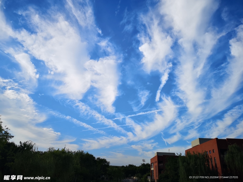天空