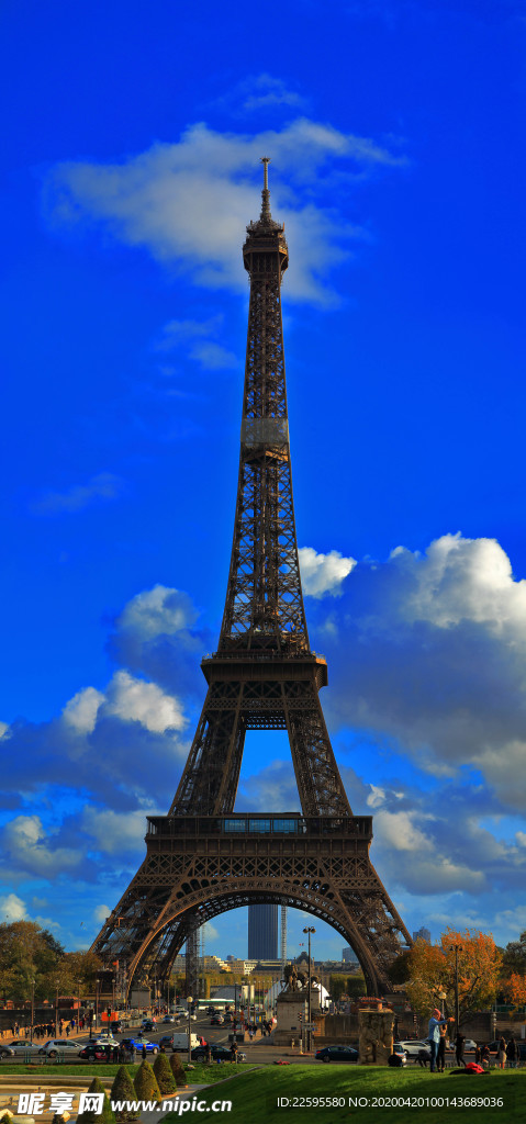 巴黎埃菲尔铁塔全景照片