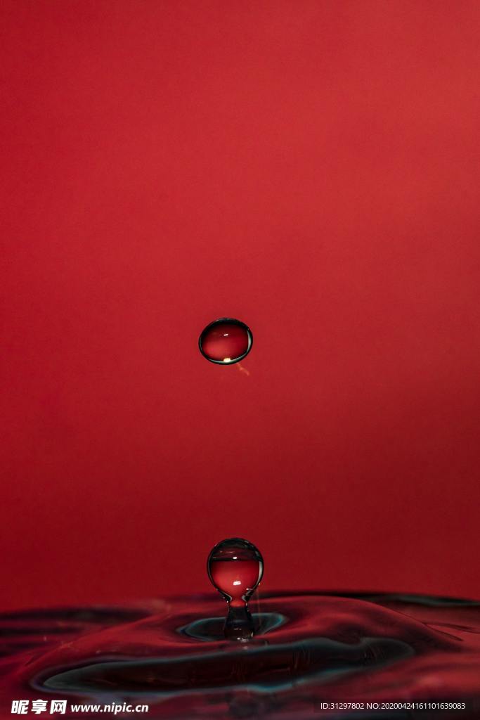水花飛濺