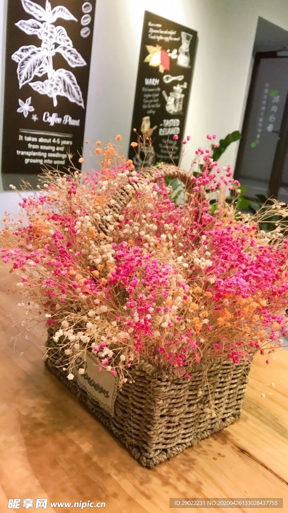 滿天星花籃花藝