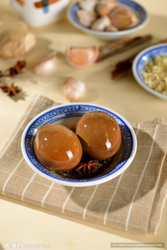茶葉蛋鹵蛋