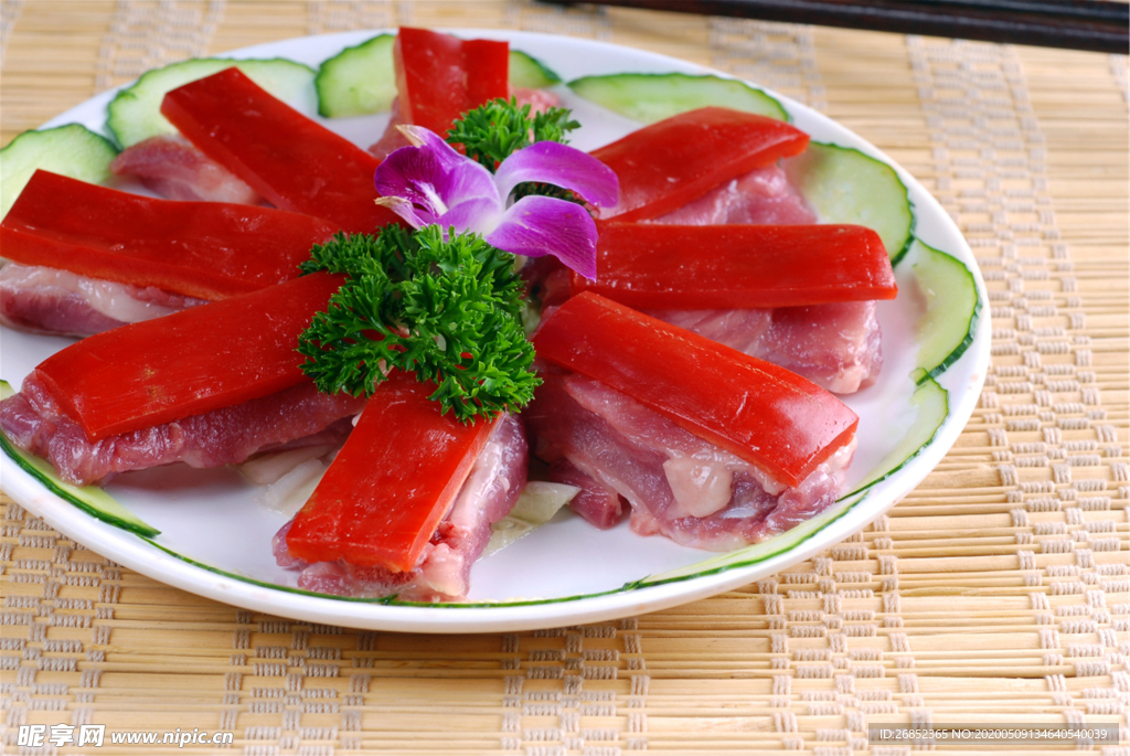 葷醬舌排骨