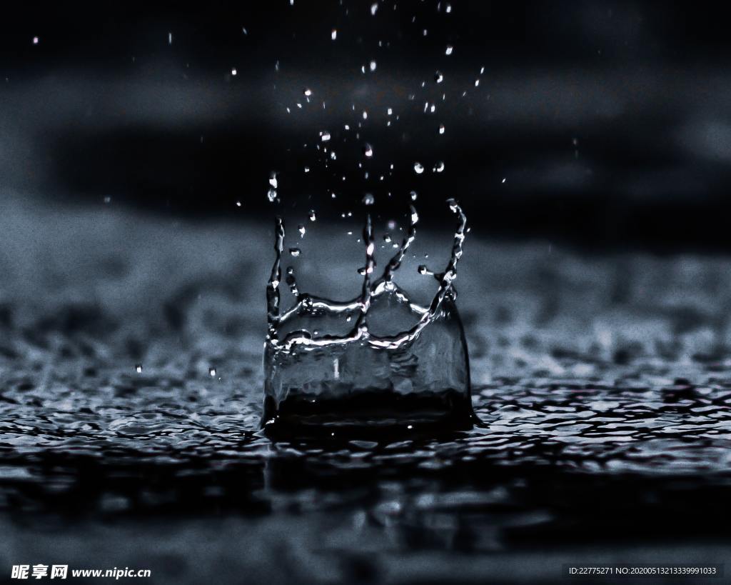 雨滴水花