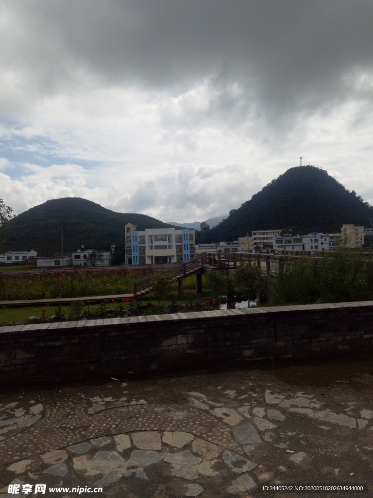 龍場鎮定塘村