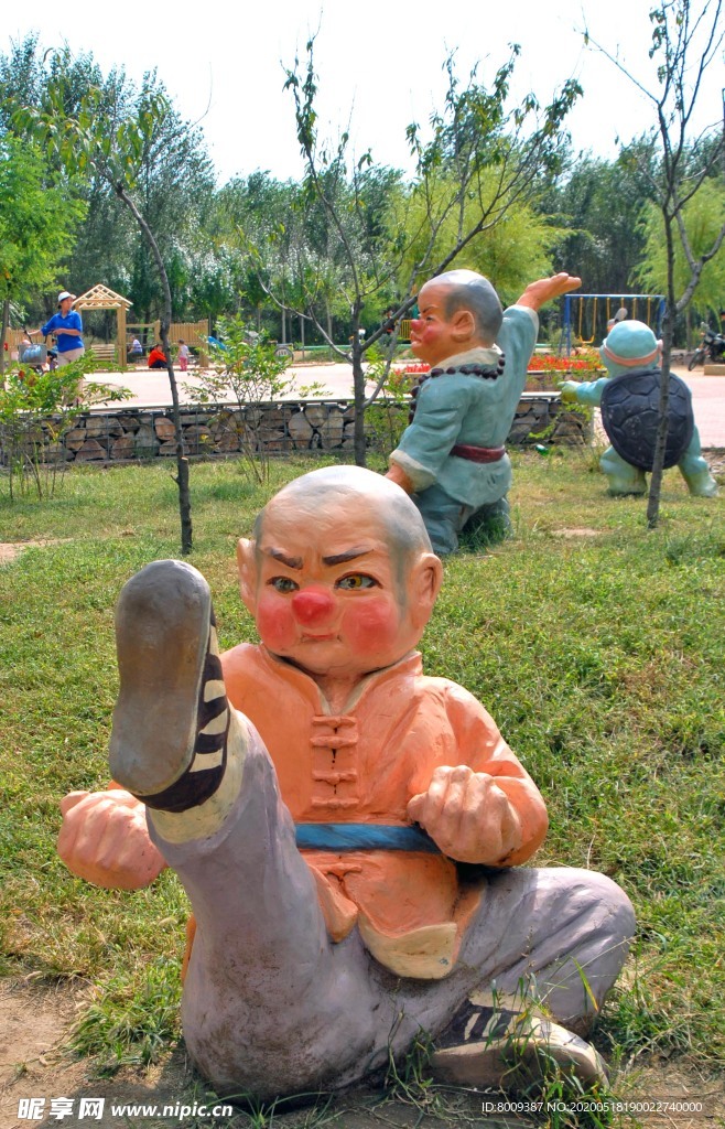 錦州東湖公園歡樂島小和尚