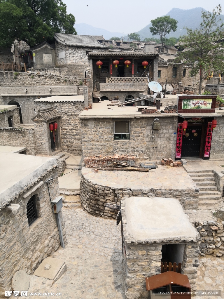 大梁江石頭村