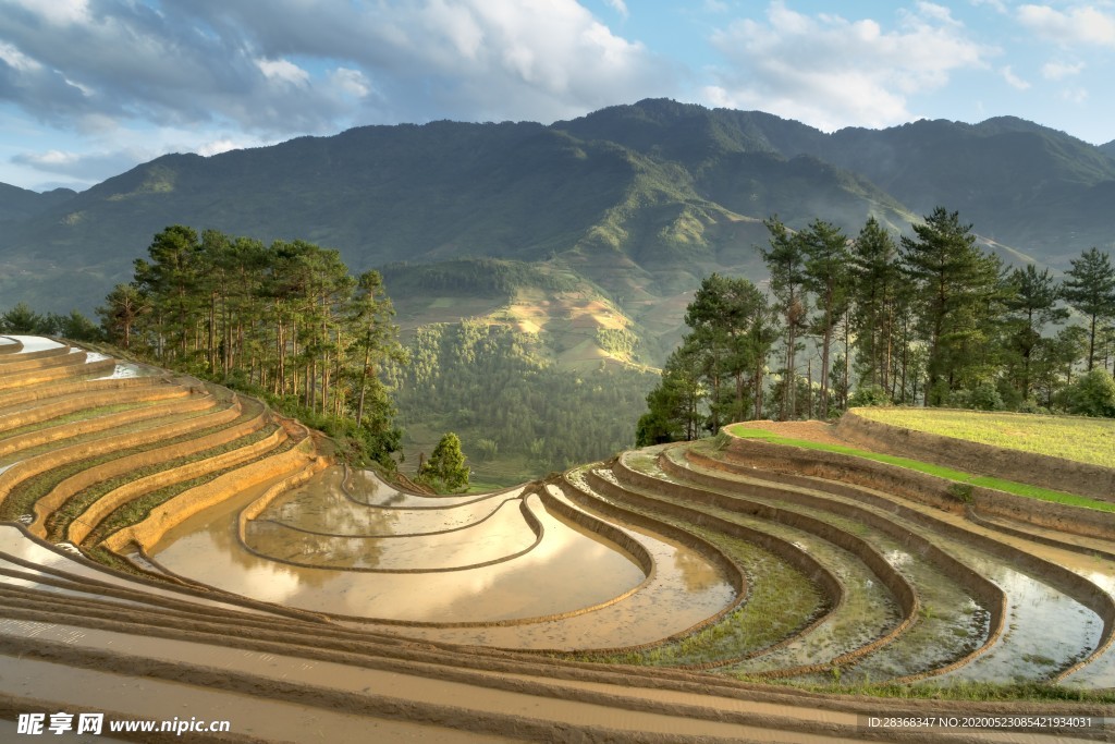 山區(qū)梯田景觀
