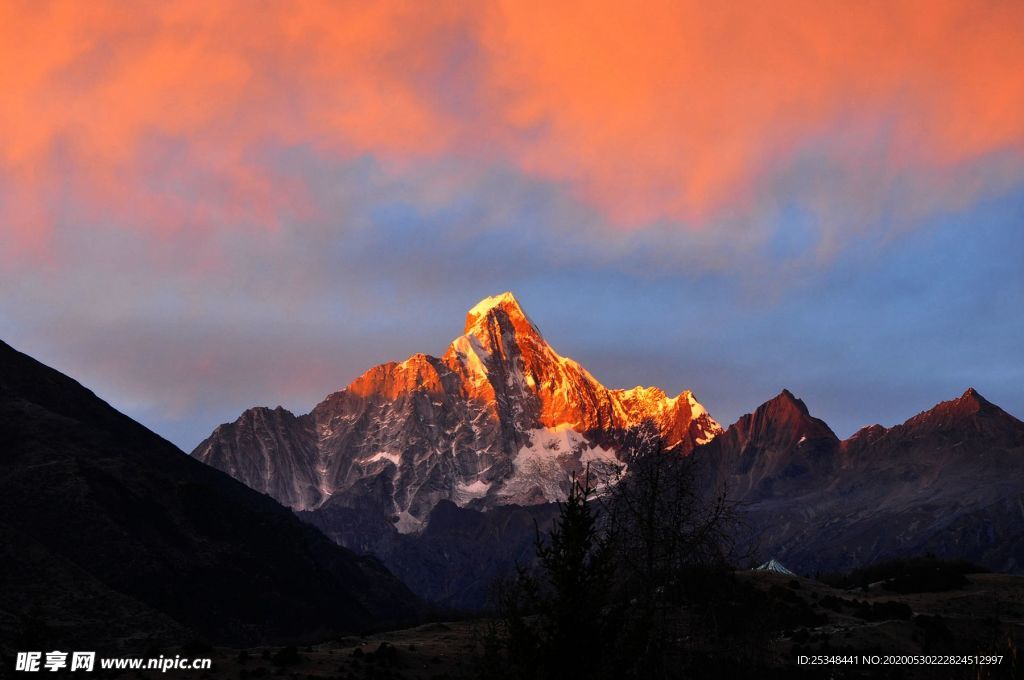 高山