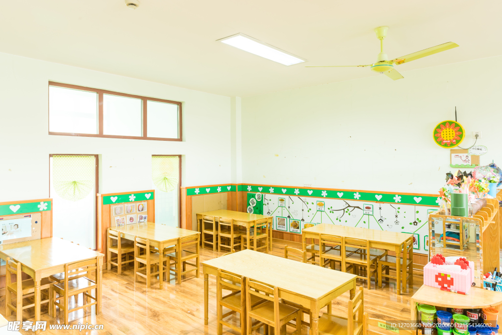 幼兒園場景素材