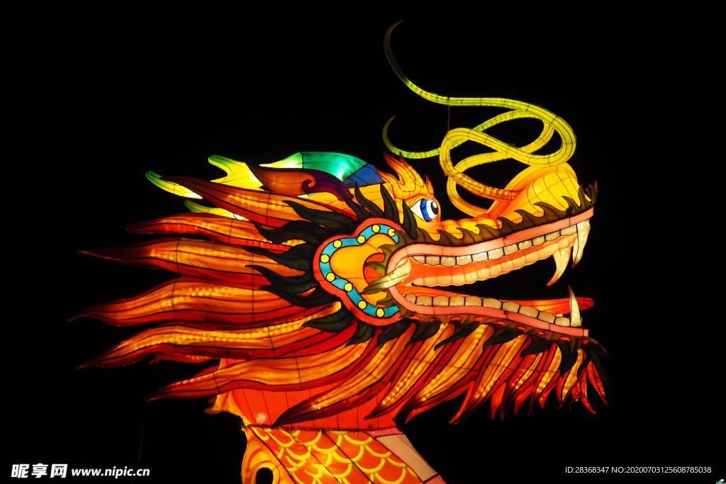 龍雕塑