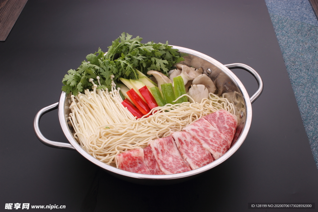 牛肉火鍋面