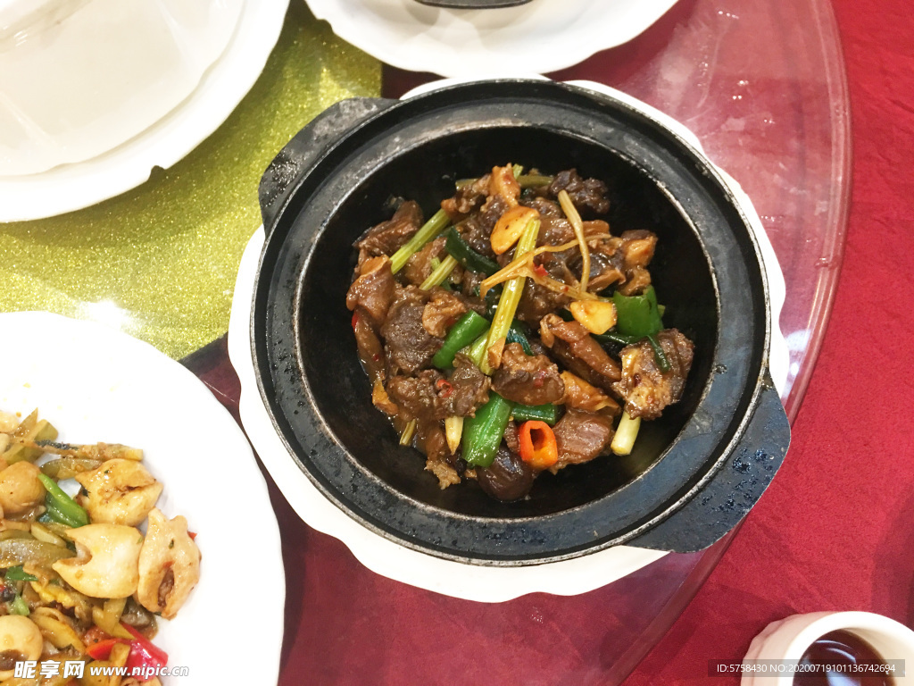 牛腩煲