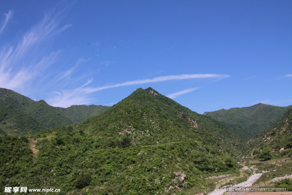 蓝天大山