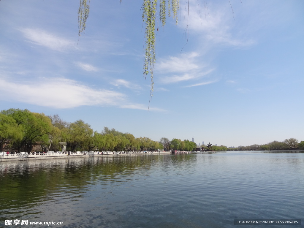 北京什剎海湖面
