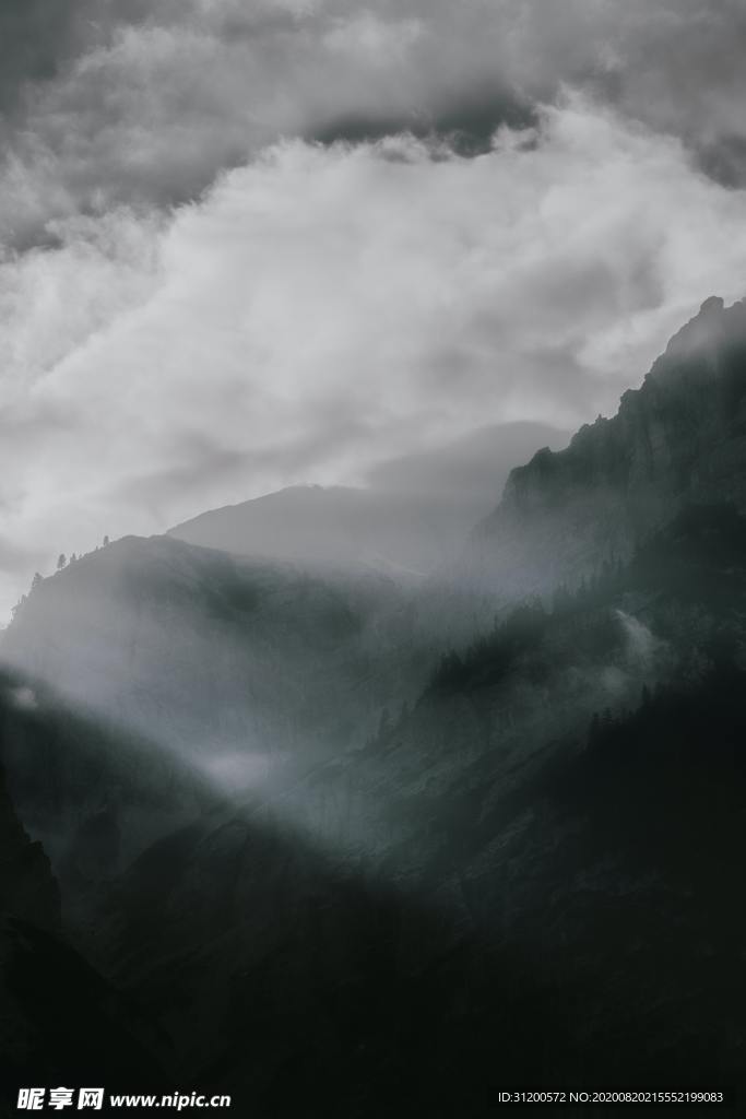 高山云霧