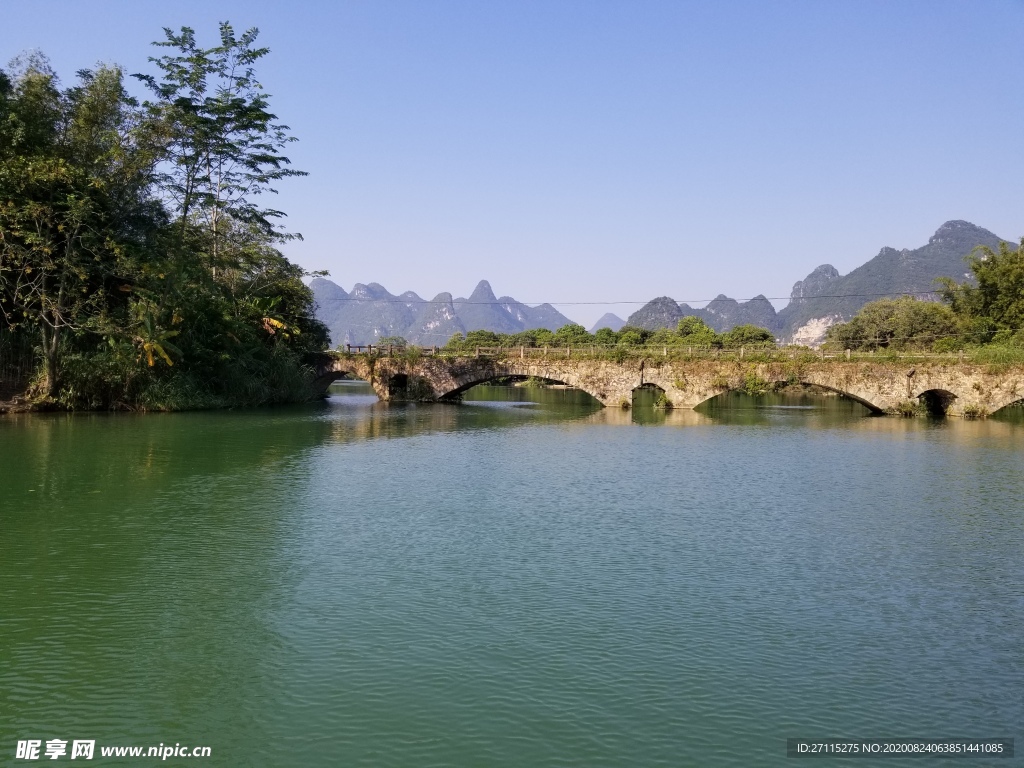 風景圖片 山水 藍天白云