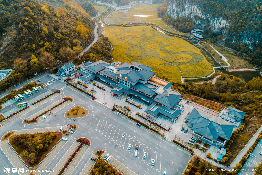 城市建筑停車場自然背景素材