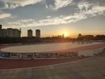 夕陽下小