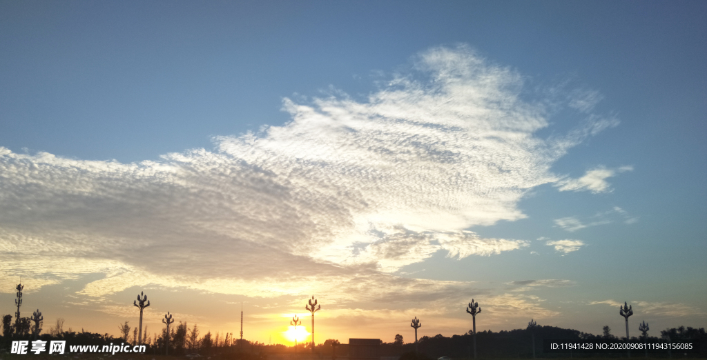 夕陽(yáng)祥云