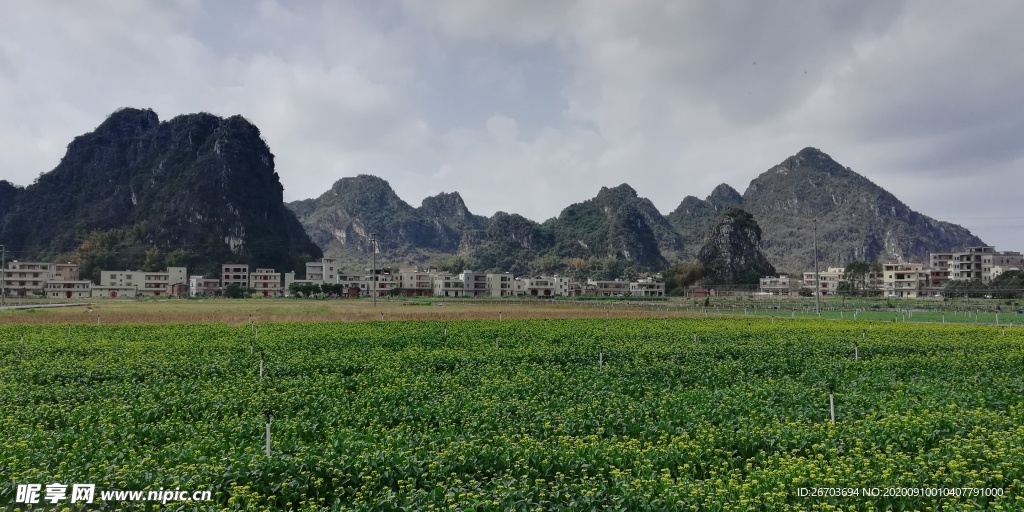 大山田園風(fēng)景