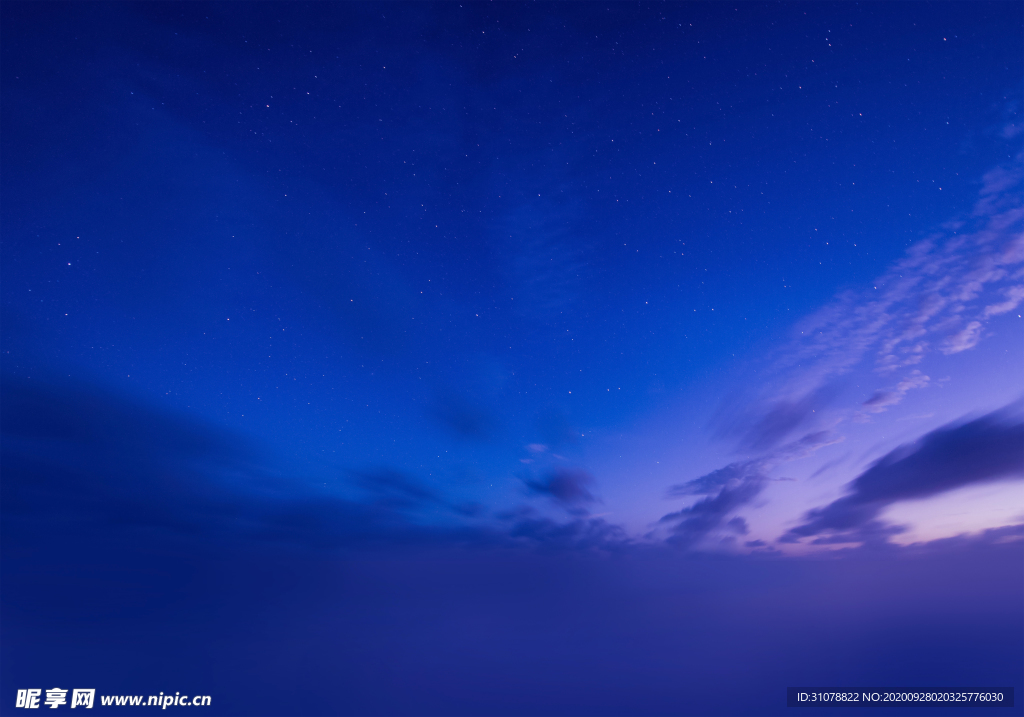 浩瀚天空絢麗背景